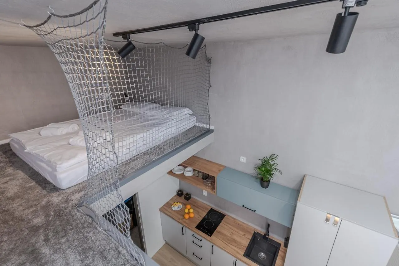 Parkside Fresh Apartments - Old Town Guesthouse - By Upstairs Kraków 0*,